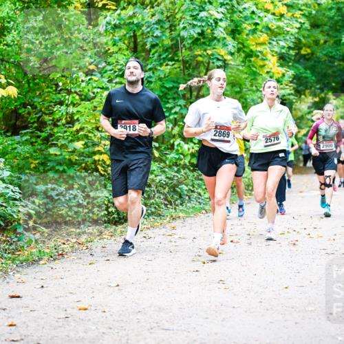 12.10.2025 - Bramfelder Halbmarathon 2025 Dr. Thomas Lammeyer http://msf.ph/oto/9342603 12.10.2025 09:55:27 Laufen 2918, 2869, 2576, 2900 meine-sportfotos.de