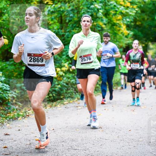 12.10.2025 - Bramfelder Halbmarathon 2025 Dr. Thomas Lammeyer http://msf.ph/oto/9342612 12.10.2025 09:55:29 Laufen 24, 2918, 2869, 2576 meine-sportfotos.de
