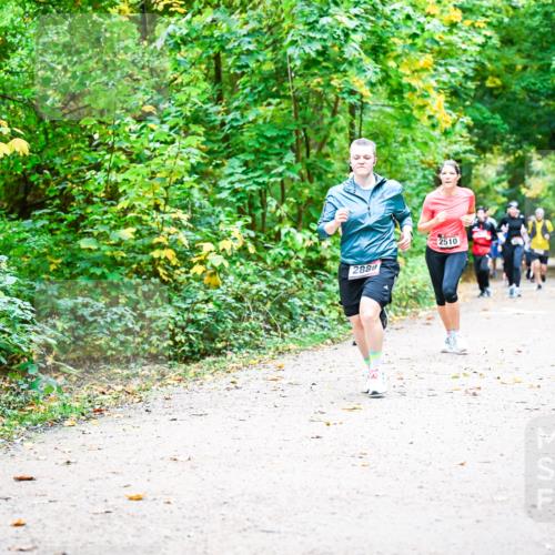12.10.2025 - Bramfelder Halbmarathon 2025 Dr. Thomas Lammeyer http://msf.ph/oto/9342705 12.10.2025 09:55:45 Laufen 2889, 2510 meine-sportfotos.de