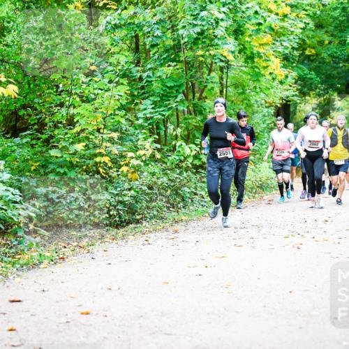 12.10.2025 - Bramfelder Halbmarathon 2025 Dr. Thomas Lammeyer http://msf.ph/oto/9342744 12.10.2025 09:55:51 Laufen 2551, 2586, 2862, 2874 meine-sportfotos.de