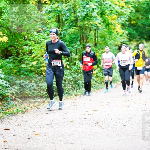 12.10.2025 - Bramfelder Halbmarathon 2025 Dr. Thomas Lammeyer http://msf.ph/oto/9342753 12.10.2025 09:55:52 Laufen 2551, 2537, 2862 meine-sportfotos.de