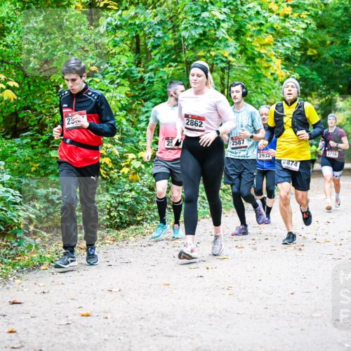 12.10.2025 - Bramfelder Halbmarathon 2025 Dr. Thomas Lammeyer http://msf.ph/oto/9342767 12.10.2025 09:55:54 Laufen 25, 2862, 2587, 2716, 2932, 2874 meine-sportfotos.de