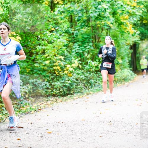 12.10.2025 - Bramfelder Halbmarathon 2025 Dr. Thomas Lammeyer http://msf.ph/oto/9342805 12.10.2025 09:56:02 Laufen 23, 2667 meine-sportfotos.de