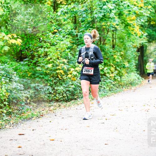 12.10.2025 - Bramfelder Halbmarathon 2025 Dr. Thomas Lammeyer http://msf.ph/oto/9342810 12.10.2025 09:56:02 Laufen 2667 meine-sportfotos.de