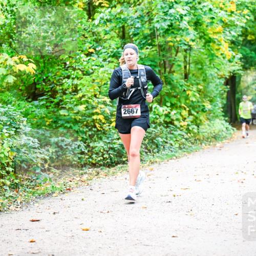 12.10.2025 - Bramfelder Halbmarathon 2025 Dr. Thomas Lammeyer http://msf.ph/oto/9342812 12.10.2025 09:56:03 Laufen 2667 meine-sportfotos.de
