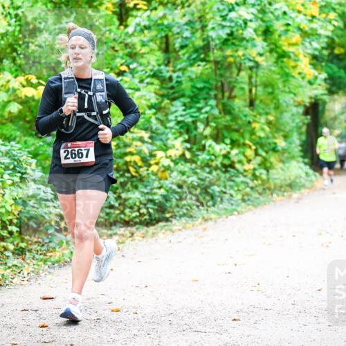 12.10.2025 - Bramfelder Halbmarathon 2025 Dr. Thomas Lammeyer http://msf.ph/oto/9342818 12.10.2025 09:56:04 Laufen 2667 meine-sportfotos.de