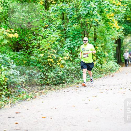 12.10.2025 - Bramfelder Halbmarathon 2025 Dr. Thomas Lammeyer http://msf.ph/oto/9342824 12.10.2025 09:56:09 Laufen 2774, 2839 meine-sportfotos.de