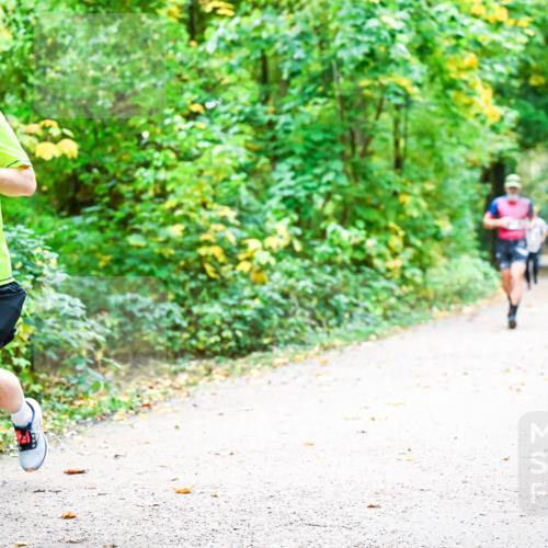 12.10.2025 - Bramfelder Halbmarathon 2025 Dr. Thomas Lammeyer http://msf.ph/oto/9342843 12.10.2025 09:56:12 Laufen 2774 meine-sportfotos.de