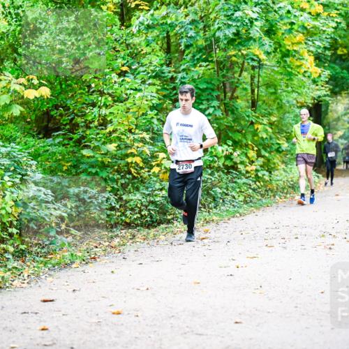 12.10.2025 - Bramfelder Halbmarathon 2025 Dr. Thomas Lammeyer http://msf.ph/oto/9342867 12.10.2025 09:56:21 Laufen 2730 meine-sportfotos.de