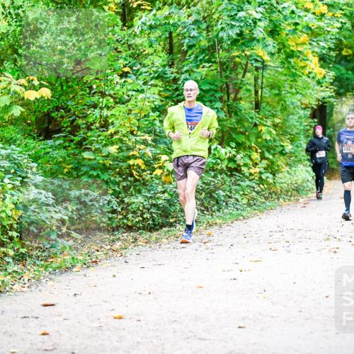12.10.2025 - Bramfelder Halbmarathon 2025 Dr. Thomas Lammeyer http://msf.ph/oto/9342890 12.10.2025 09:56:24 Laufen 46, 2629, 2482 meine-sportfotos.de