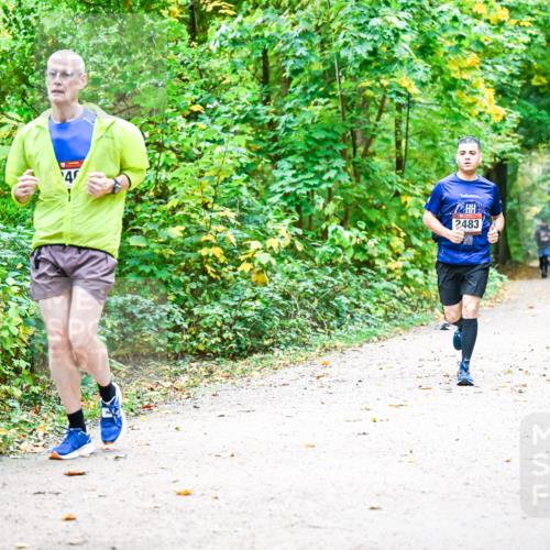 12.10.2025 - Bramfelder Halbmarathon 2025 Dr. Thomas Lammeyer http://msf.ph/oto/9342899 12.10.2025 09:56:26 Laufen 4, 2483 meine-sportfotos.de
