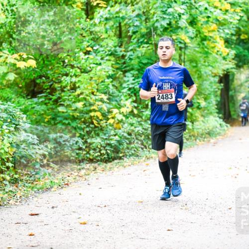 12.10.2025 - Bramfelder Halbmarathon 2025 Dr. Thomas Lammeyer http://msf.ph/oto/9342908 12.10.2025 09:56:27 Laufen 2483 meine-sportfotos.de