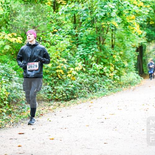 12.10.2025 - Bramfelder Halbmarathon 2025 Dr. Thomas Lammeyer http://msf.ph/oto/9342925 12.10.2025 09:56:30 Laufen 2629 meine-sportfotos.de