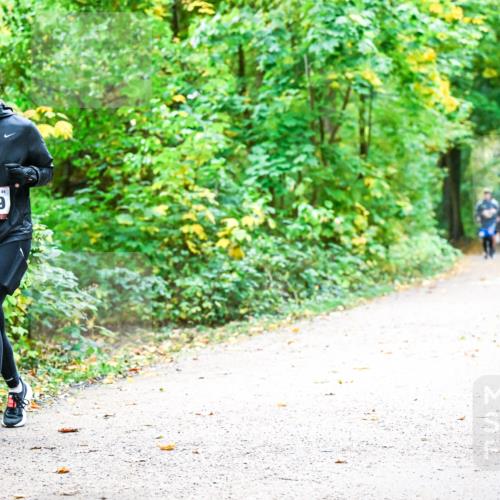 12.10.2025 - Bramfelder Halbmarathon 2025 Dr. Thomas Lammeyer http://msf.ph/oto/9342929 12.10.2025 09:56:30 Laufen 49, 2629 meine-sportfotos.de