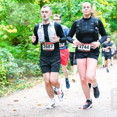 12.10.2025 - Bramfelder Halbmarathon 2025 Dr. Thomas Lammeyer http://msf.ph/oto/9342957 12.10.2025 09:56:43 Laufen 290, 2687, 28, 2744 meine-sportfotos.de