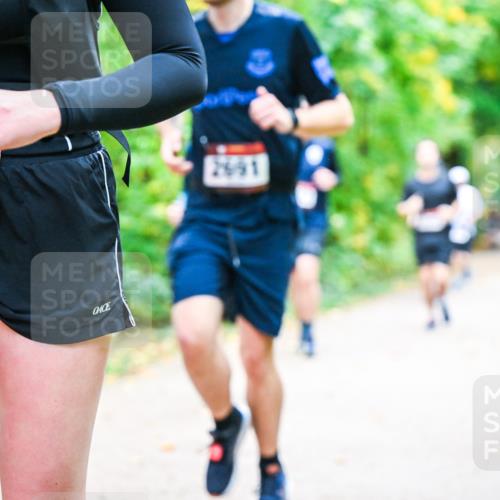 12.10.2025 - Bramfelder Halbmarathon 2025 Dr. Thomas Lammeyer http://msf.ph/oto/9342965 12.10.2025 09:56:44 Laufen 2744, 2691 meine-sportfotos.de