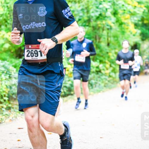 12.10.2025 - Bramfelder Halbmarathon 2025 Dr. Thomas Lammeyer http://msf.ph/oto/9342966 12.10.2025 09:56:44 Laufen 34, 2691 meine-sportfotos.de