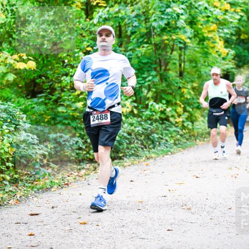 12.10.2025 - Bramfelder Halbmarathon 2025 Dr. Thomas Lammeyer http://msf.ph/oto/9342996 12.10.2025 09:56:49 Laufen 2488 meine-sportfotos.de