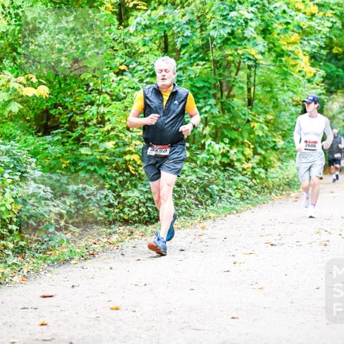 12.10.2025 - Bramfelder Halbmarathon 2025 Dr. Thomas Lammeyer http://msf.ph/oto/9343023 12.10.2025 09:56:58 Laufen 2550, 4, 2606 meine-sportfotos.de