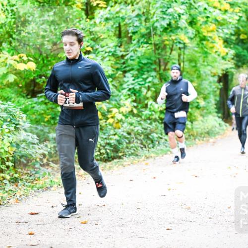 12.10.2025 - Bramfelder Halbmarathon 2025 Dr. Thomas Lammeyer http://msf.ph/oto/9343062 12.10.2025 09:57:05 Laufen  meine-sportfotos.de