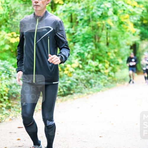 12.10.2025 - Bramfelder Halbmarathon 2025 Dr. Thomas Lammeyer http://msf.ph/oto/9343088 12.10.2025 09:57:10 Laufen  meine-sportfotos.de