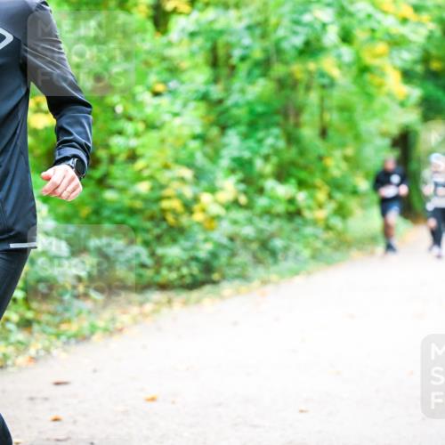 12.10.2025 - Bramfelder Halbmarathon 2025 Dr. Thomas Lammeyer http://msf.ph/oto/9343091 12.10.2025 09:57:10 Laufen  meine-sportfotos.de