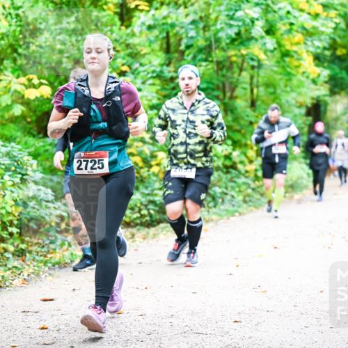 12.10.2025 - Bramfelder Halbmarathon 2025 Dr. Thomas Lammeyer http://msf.ph/oto/9343105 12.10.2025 09:57:16 Laufen 2725, 2053 meine-sportfotos.de