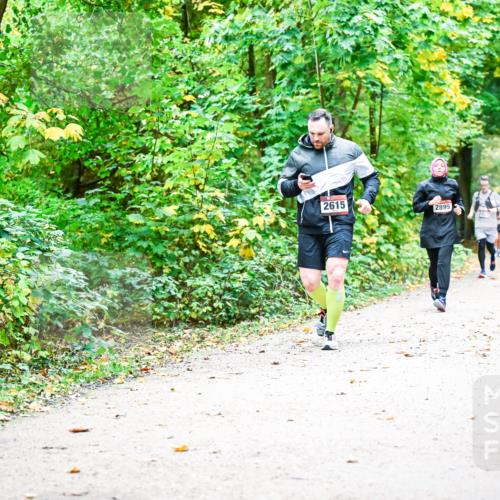 12.10.2025 - Bramfelder Halbmarathon 2025 Dr. Thomas Lammeyer http://msf.ph/oto/9343112 12.10.2025 09:57:18 Laufen 2615, 2899 meine-sportfotos.de