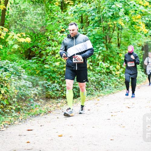 12.10.2025 - Bramfelder Halbmarathon 2025 Dr. Thomas Lammeyer http://msf.ph/oto/9343116 12.10.2025 09:57:19 Laufen 20, 2899 meine-sportfotos.de
