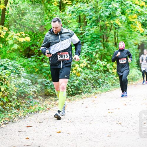 12.10.2025 - Bramfelder Halbmarathon 2025 Dr. Thomas Lammeyer http://msf.ph/oto/9343119 12.10.2025 09:57:20 Laufen 2615, 2899 meine-sportfotos.de