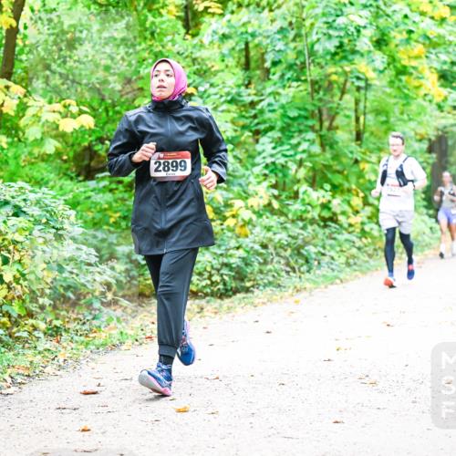 12.10.2025 - Bramfelder Halbmarathon 2025 Dr. Thomas Lammeyer http://msf.ph/oto/9343132 12.10.2025 09:57:22 Laufen 2899 meine-sportfotos.de