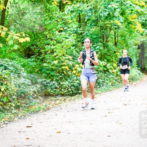 12.10.2025 - Bramfelder Halbmarathon 2025 Dr. Thomas Lammeyer http://msf.ph/oto/9343159 12.10.2025 09:57:27 Laufen 27, 2785 meine-sportfotos.de