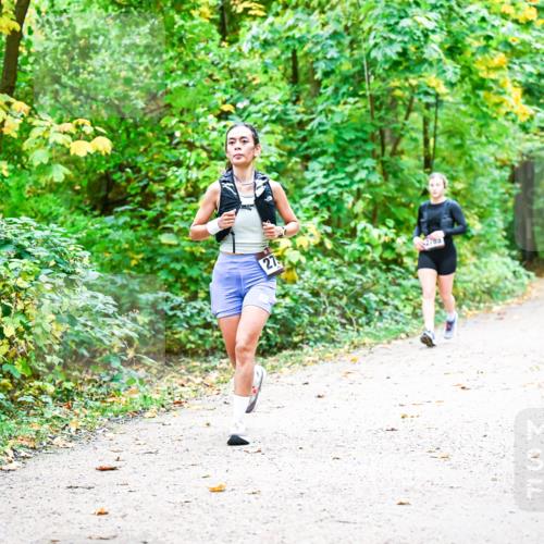 12.10.2025 - Bramfelder Halbmarathon 2025 Dr. Thomas Lammeyer http://msf.ph/oto/9343163 12.10.2025 09:57:28 Laufen 27, 2785 meine-sportfotos.de