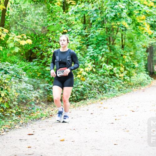 12.10.2025 - Bramfelder Halbmarathon 2025 Dr. Thomas Lammeyer http://msf.ph/oto/9343179 12.10.2025 09:57:31 Laufen 278 meine-sportfotos.de
