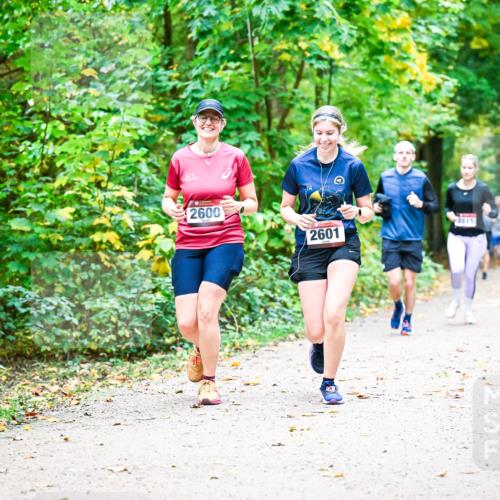 12.10.2025 - Bramfelder Halbmarathon 2025 Dr. Thomas Lammeyer http://msf.ph/oto/9343200 12.10.2025 09:57:37 Laufen 2600, 2601, 2015 meine-sportfotos.de