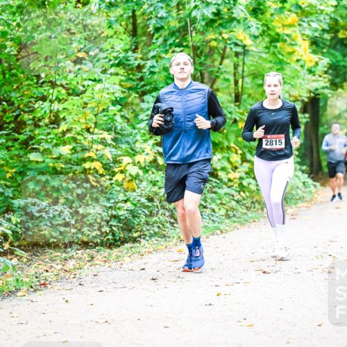 12.10.2025 - Bramfelder Halbmarathon 2025 Dr. Thomas Lammeyer http://msf.ph/oto/9343213 12.10.2025 09:57:40 Laufen 2815 meine-sportfotos.de