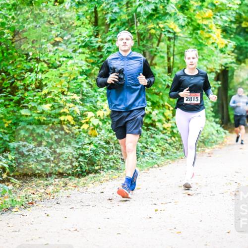 12.10.2025 - Bramfelder Halbmarathon 2025 Dr. Thomas Lammeyer http://msf.ph/oto/9343214 12.10.2025 09:57:40 Laufen 2815 meine-sportfotos.de