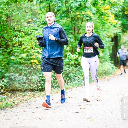 12.10.2025 - Bramfelder Halbmarathon 2025 Dr. Thomas Lammeyer http://msf.ph/oto/9343215 12.10.2025 09:57:41 Laufen 2815 meine-sportfotos.de