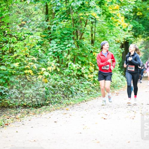 12.10.2025 - Bramfelder Halbmarathon 2025 Dr. Thomas Lammeyer http://msf.ph/oto/9343253 12.10.2025 09:57:54 Laufen 799, 2800 meine-sportfotos.de