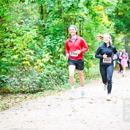 12.10.2025 - Bramfelder Halbmarathon 2025 Dr. Thomas Lammeyer http://msf.ph/oto/9343260 12.10.2025 09:57:55 Laufen 2799, 2800 meine-sportfotos.de
