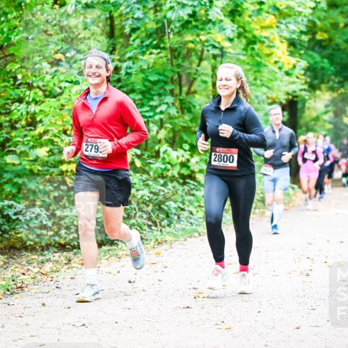 12.10.2025 - Bramfelder Halbmarathon 2025 Dr. Thomas Lammeyer http://msf.ph/oto/9343267 12.10.2025 09:57:56 Laufen 279, 2800, 503 meine-sportfotos.de