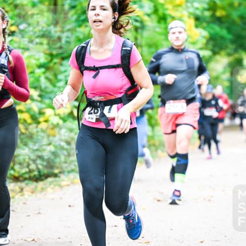 12.10.2025 - Bramfelder Halbmarathon 2025 Dr. Thomas Lammeyer http://msf.ph/oto/9343346 12.10.2025 09:58:11 Laufen 2875, 20, 84 meine-sportfotos.de