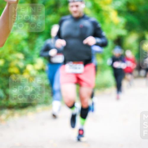12.10.2025 - Bramfelder Halbmarathon 2025 Dr. Thomas Lammeyer http://msf.ph/oto/9343352 12.10.2025 09:58:12 Laufen  meine-sportfotos.de