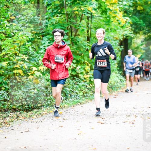 12.10.2025 - Bramfelder Halbmarathon 2025 Dr. Thomas Lammeyer http://msf.ph/oto/9343388 12.10.2025 09:58:18 Laufen 2569, 2743 meine-sportfotos.de