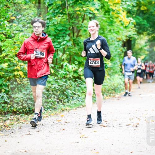 12.10.2025 - Bramfelder Halbmarathon 2025 Dr. Thomas Lammeyer http://msf.ph/oto/9343393 12.10.2025 09:58:19 Laufen 2569, 2743 meine-sportfotos.de