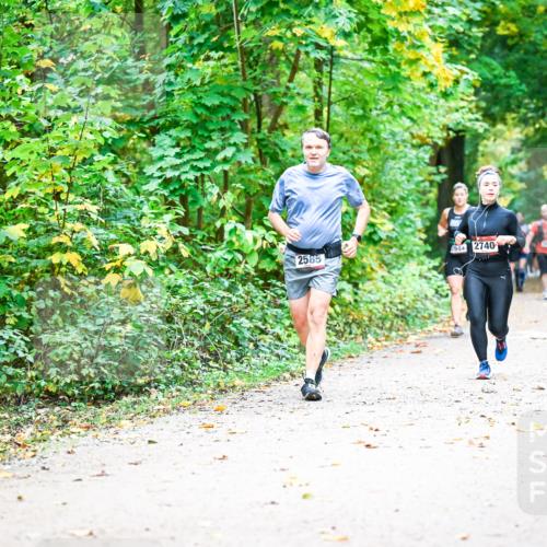 12.10.2025 - Bramfelder Halbmarathon 2025 Dr. Thomas Lammeyer http://msf.ph/oto/9343414 12.10.2025 09:58:22 Laufen 2585, 944, 2740 meine-sportfotos.de
