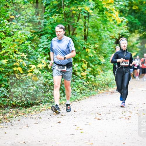 12.10.2025 - Bramfelder Halbmarathon 2025 Dr. Thomas Lammeyer http://msf.ph/oto/9343420 12.10.2025 09:58:23 Laufen 2740, 2585 meine-sportfotos.de