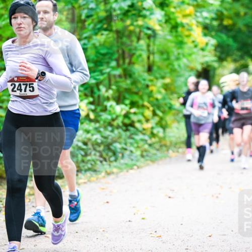 12.10.2025 - Bramfelder Halbmarathon 2025 Dr. Thomas Lammeyer http://msf.ph/oto/9343524 12.10.2025 09:58:42 Laufen 2475 meine-sportfotos.de