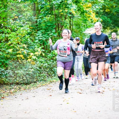 12.10.2025 - Bramfelder Halbmarathon 2025 Dr. Thomas Lammeyer http://msf.ph/oto/9343539 12.10.2025 09:58:44 Laufen 2440, 678, 2, 2694, 79, 2973, 2816 meine-sportfotos.de