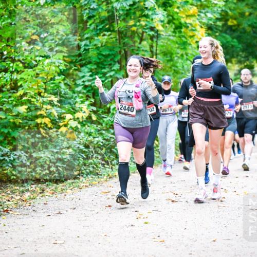 12.10.2025 - Bramfelder Halbmarathon 2025 Dr. Thomas Lammeyer http://msf.ph/oto/9343540 12.10.2025 09:58:45 Laufen 2440, 702, 2678, 2973, 26, 679 meine-sportfotos.de